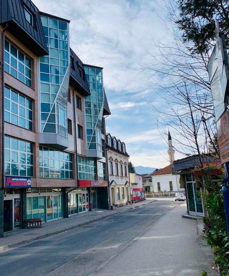 NOOR Apartman Bihac Apartment Bagian luar foto
