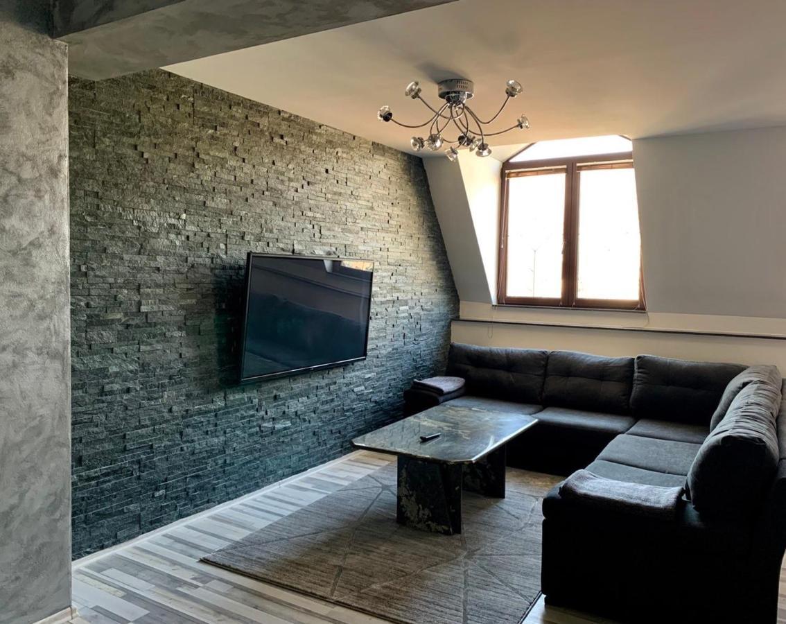 NOOR Apartman Bihac Apartment Bagian luar foto